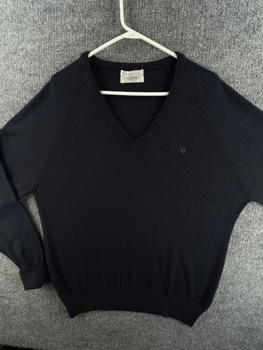 VTG Christian Dior Navy Soft Pullover Sweater All Acrylic Mens Large V-Neck USA